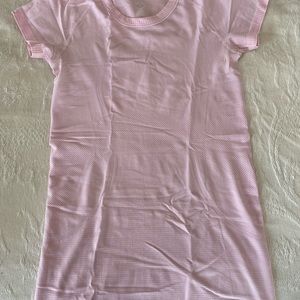 Lululemon short sleeved swiftly